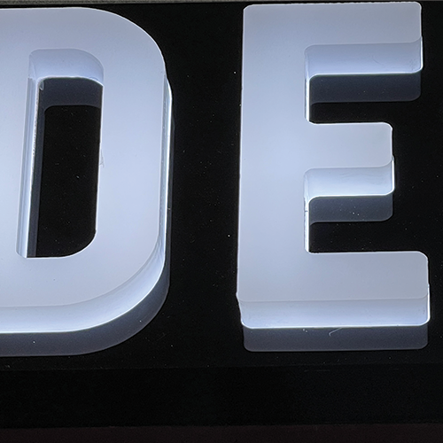 Lettres lumineuses boîtier éclairage D E