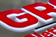 Lettres en rouge Pmma